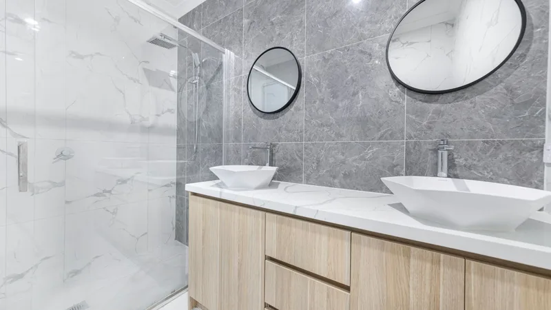 10 Consejos para reformar tu baño sin gastar de más - Multiservicios Málaga