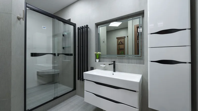 Tipos de mamparas de baño - Instalación de mamparas de baño en Málaga: tipos y precios