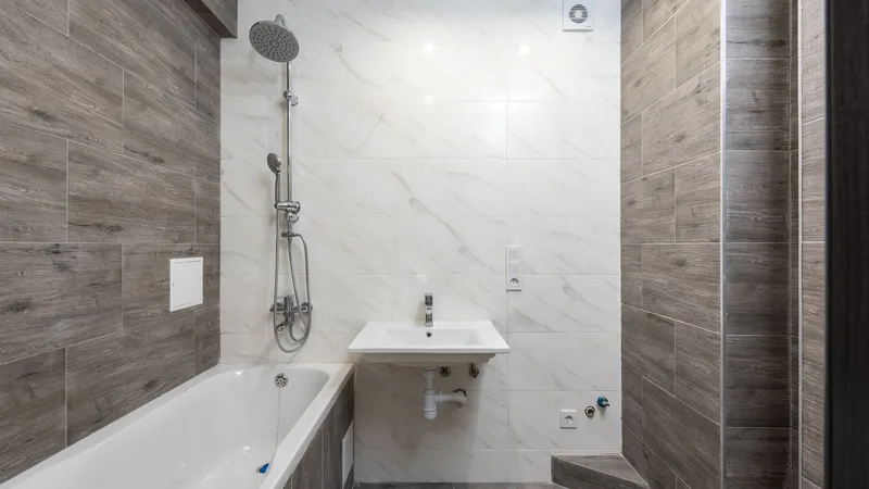 Plazos habituales de una reforma de baño - Reforma integral de baño en Málaga: guía completa de precios 2026