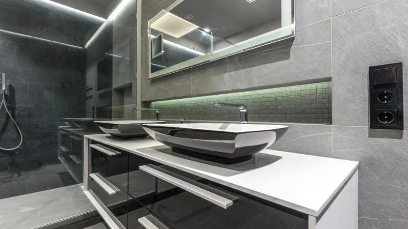 Ideas para ganar espacio en baños pequeños - Reformar un baño pequeño en Málaga: ideas, trucos y precios