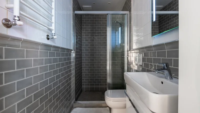 Precios de reforma de baño pequeño en Málaga - Reformar un baño pequeño en Málaga: ideas, trucos y precios